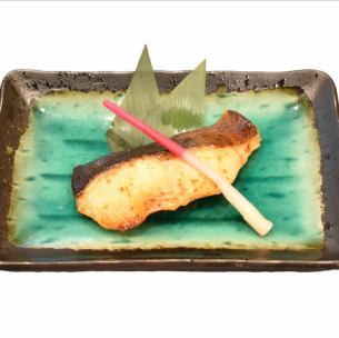 Saikyo-yaki / Grilled Salmon Belly / Seafood Gratin
