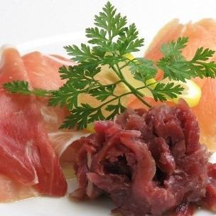 Prosciutto ham & 3 kinds of salami assortment