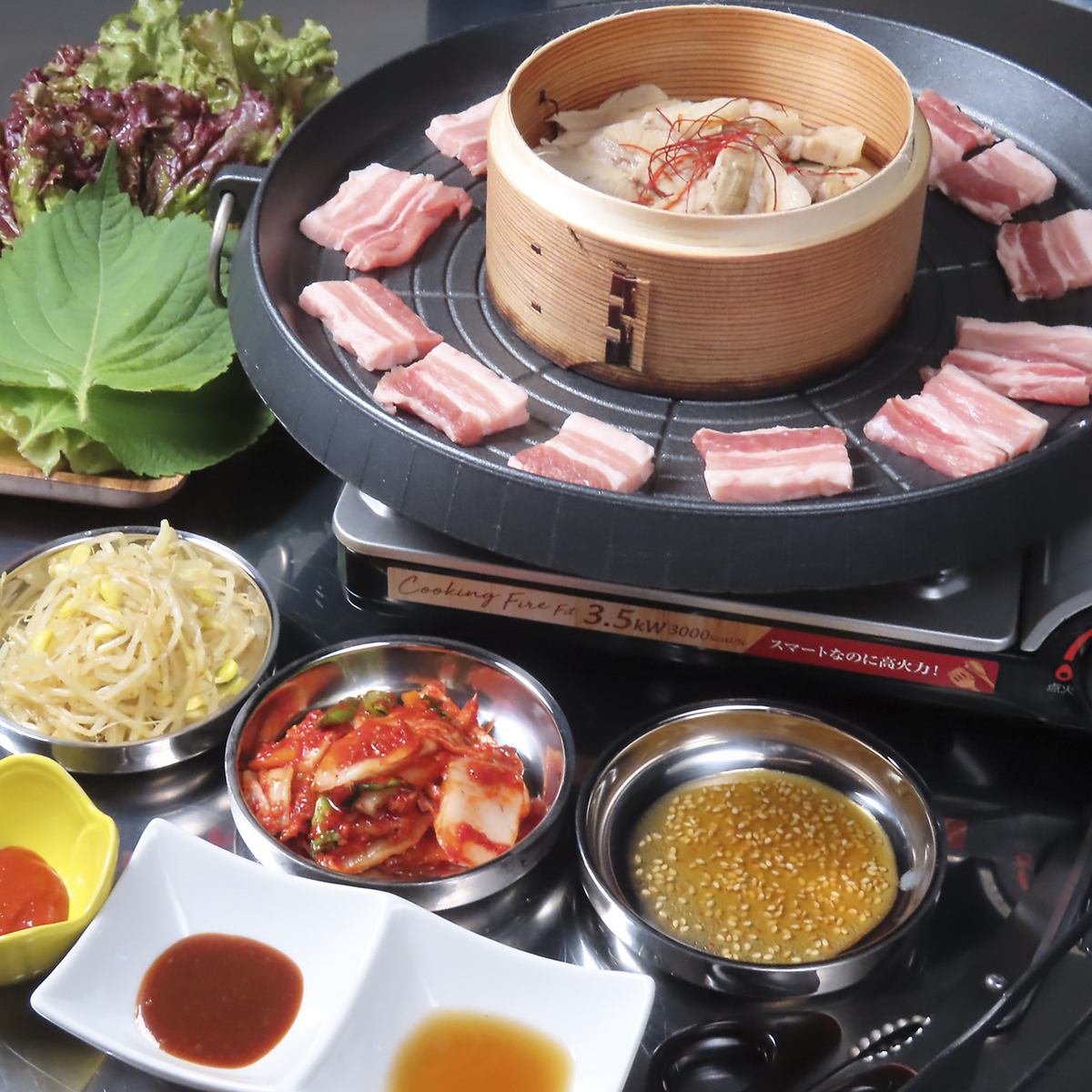 「モニョ」の本格韓国料理で楽しく宴会を！韓国のお酒も豊富◎