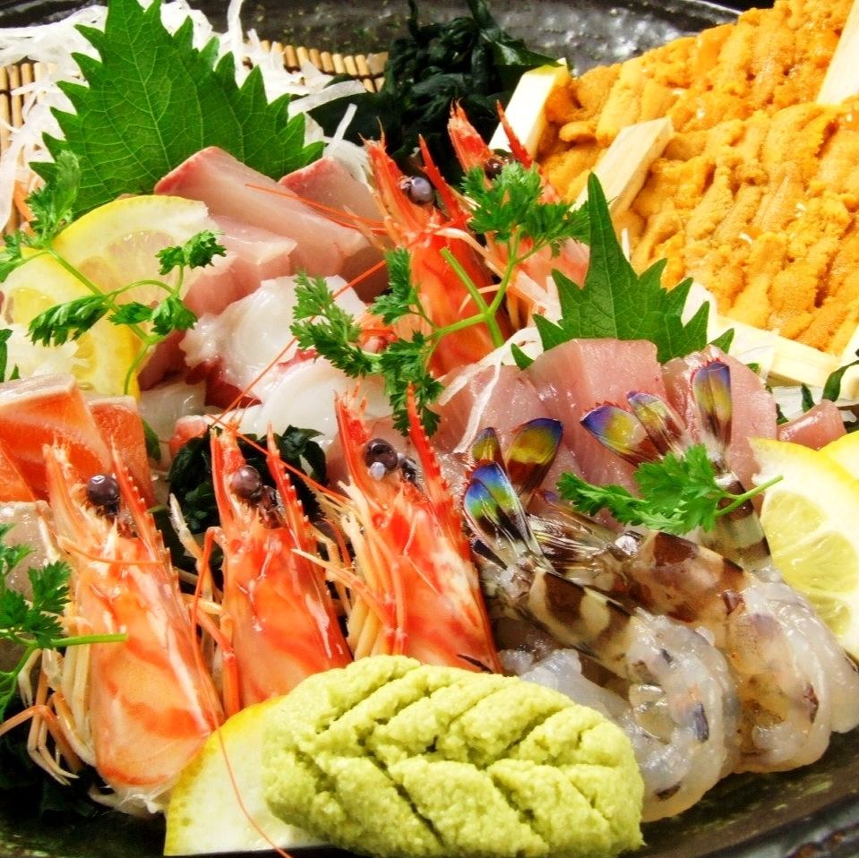 畅饮畅饮套餐 4,000日元含极品生鱼片、马生鱼片、内脏锅