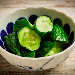 Grandma's pickled cucumbers/Edamame/Kimchi/Yam pickles/Fresh ginger/Chanja/Homemade-like octopus and wasabi/Crab paste