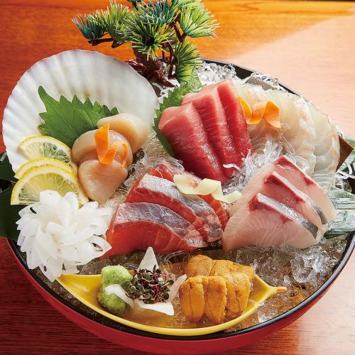 Assortment of fresh fish sashimi “Namara Tairyo”