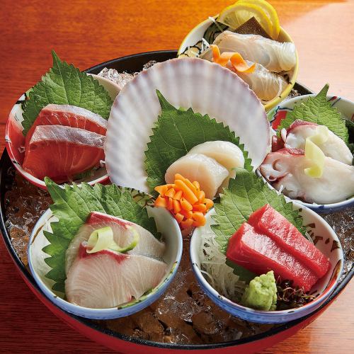 Assorted fresh fish sashimi (Hakodate)