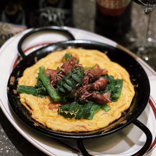 Omelette with seasonal ingredients