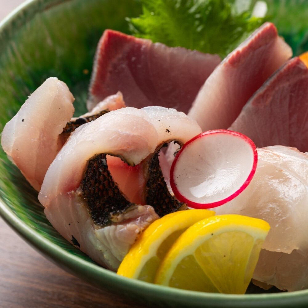 和牛/新鮮魚全13品4,000円★和牛/九州地鶏/肉刺し14品5,000円