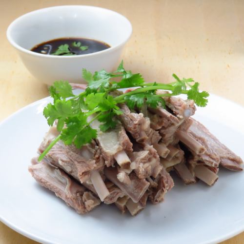 Lamb spare ribs that you can eat with your hands