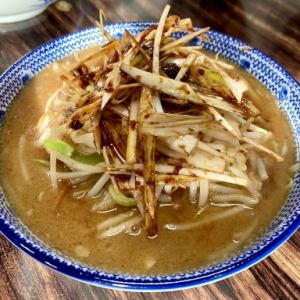 Green onion miso ramen