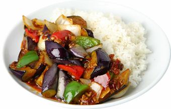 마보나스 덮밥 / 닭고기 후추 볶음 / 돼지 갈비와 야채 볶음 / 탕수육