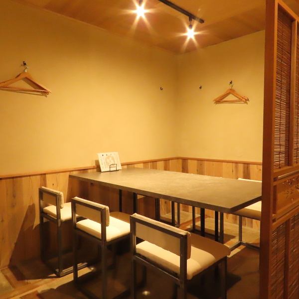 割烹を身近な存在として楽しんで頂ける店。普段使い～接待や顔合せ、デート、同窓会等ご会食にもご利用頂けます。