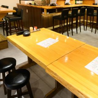 [Table] 3 tables for 4 people ◆For a drinking party with friends.