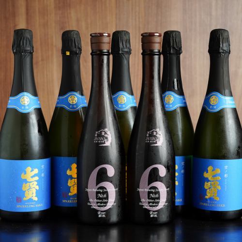 Offering famous sake from each region prepared by sake masters