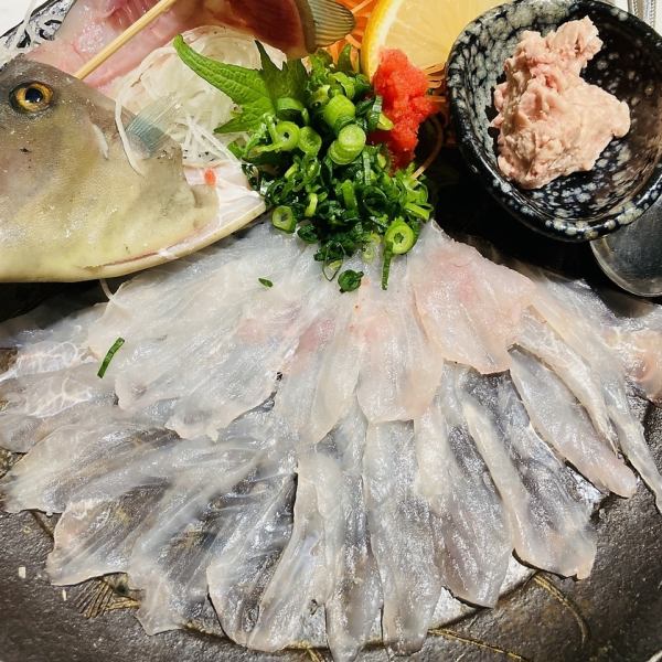 ◆カワハギのお造り 肝添え◆　濃厚な肝とプリプリな白身、肝醤油も絶品