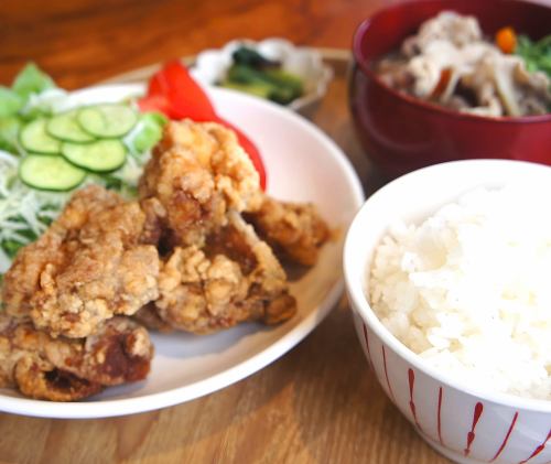 今天的 Nani Kara 午餐