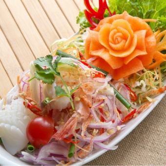 Vermicelli salad (Yam Woon Sen)