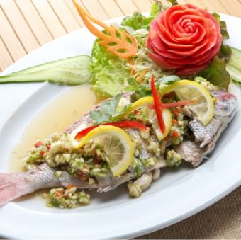 檸檬醬蒸鯛魚（Pranung Manao）