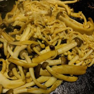 大蒜黄油烤蘑菇