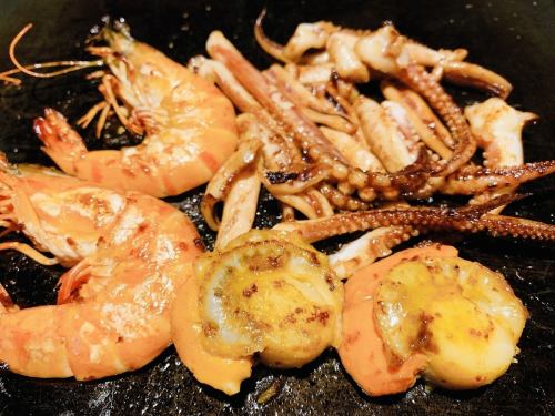 A variety of seafood other than okonomiyaki ♪