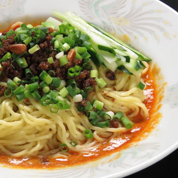 One of our most popular dishes! Soup-free tantanmen! A little spicy addictive! ★