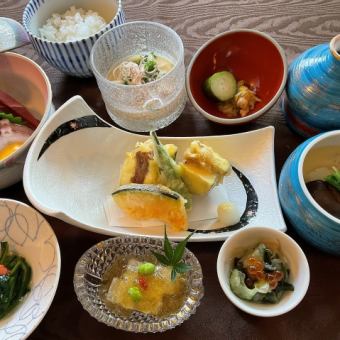 小蝶膳    4000円 土日祝日と夜はプラス500円
