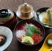 [Saturdays, Sundays, and holidays only] Seafood set meal