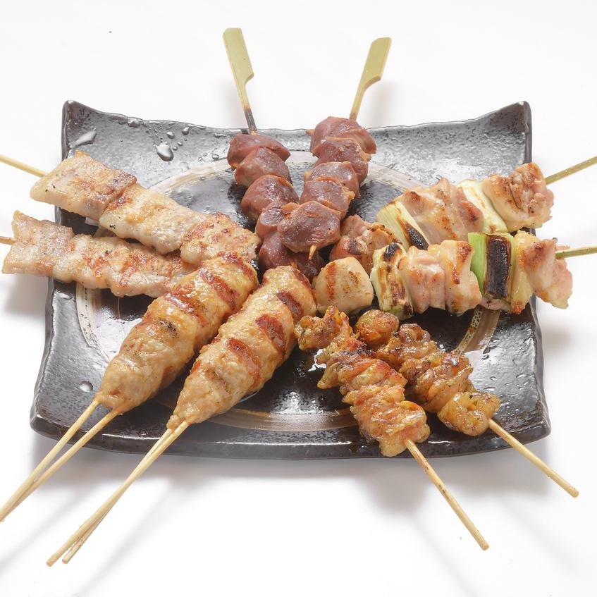 The yakitori, which is hand-made by a craftsman, is very popular! We also offer a wide range of courses.