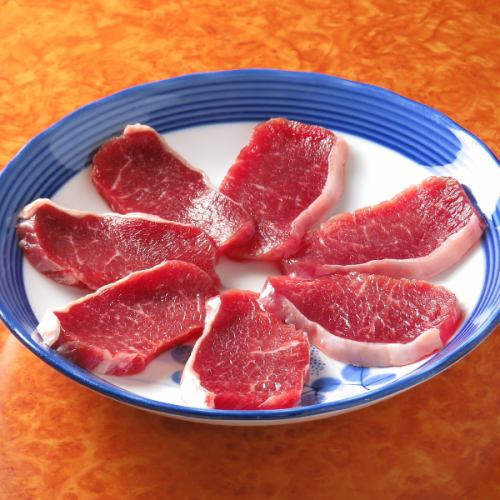 噛むほどに香り立つ◎特製みそだれで味わう「ジンギスカン焼」♪