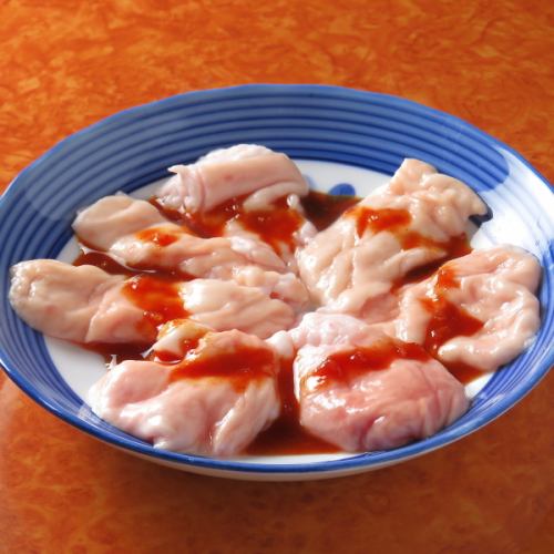 毎日新鮮！とろける旨さが絶品の「白ホルモン焼」をご賞味あれ♪