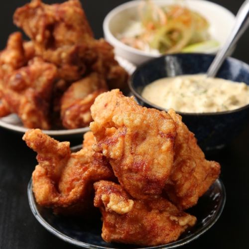 カラッと揚げた絶品唐揚げ