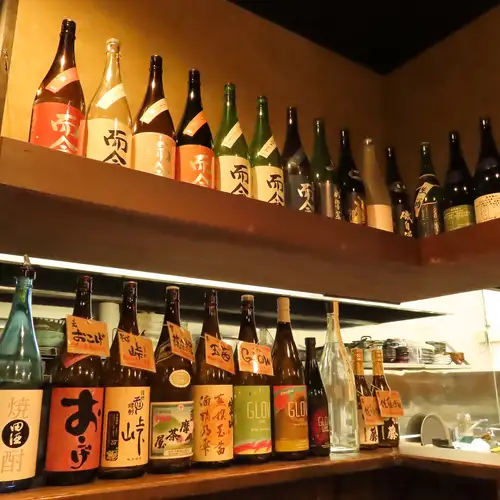 店主が厳選した日本酒をはじめ、豊富なドリンクメニューは全60種以上!料理と共にその日の気分で愉しめる♪