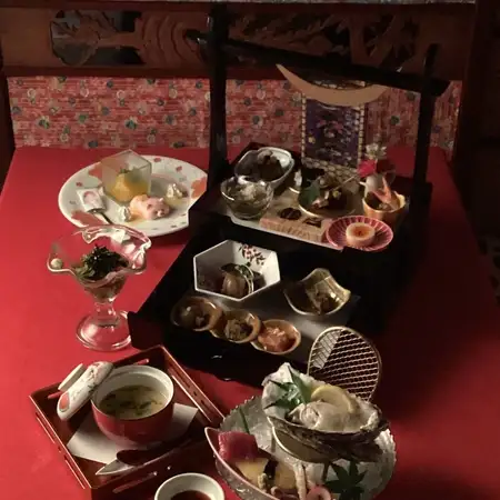 【記念日お祝い事に◎】うめ治おすすめ11品＋記念日プレート★2時間飲み放題付7700円