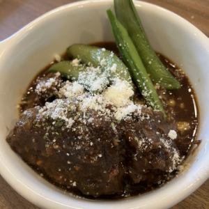 红酒炖牛脸肉