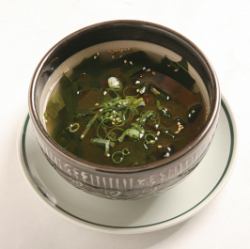 わかめスープ
