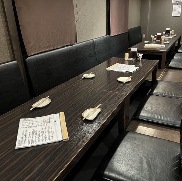 【2名～最大50名様☆】広々したおあがりの席。宴会にもおすすめ☆仕切りが上から降ろせるので、少人数でも個室としても利用できます♪