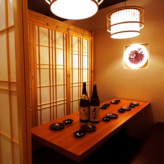 【錦糸町×個室居酒屋】カップルシートもご用意しております。贅沢な個室席をご用意いたします♪錦糸町でのデートや誕生日・記念日のお祝いにぜひ完全個室居酒屋九州料理さつきをご利用ください♪誕生日や記念日のお客様にはメッセージ付ホールケーキをご用意◎