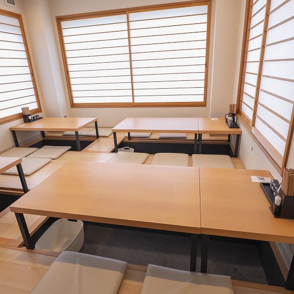 【貸切】接待や宴会に会食も！接待や宴会、さらに会食などが最適にお楽しみいただける店内は、穏やかな空間で仲間とわいわいと盛り上がることができるお店です。店内の心地よい雰囲気の中で、存分に美味しい料理とお酒を囲み、素敵なひとときをお過ごしください。