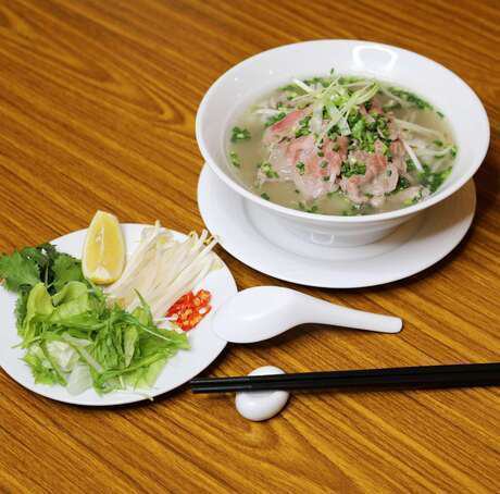 牛肉のフォー／牛肉ブンボーフェ／ブンチャーゾーハノイブン　ロン　／ブンちゃージョー