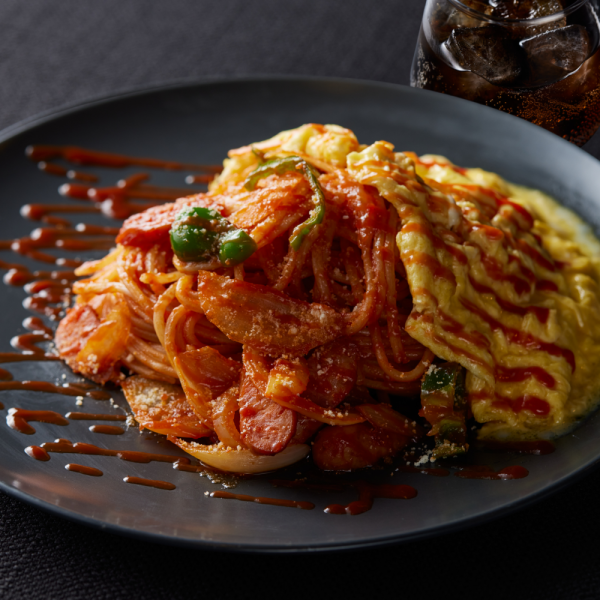 【ナポリタンがおいしいカフェ】 ほっと一息つける空間で当店自慢のランチ【ナポリタン】はいかがでしょうか？ 休憩やお仕事の合間、ちょっとしたお酒のつまみにもご注文頂けます。