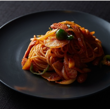 自慢のナポリタンに舌鼓!新橋駅すぐの立地で一息つけるカフェ