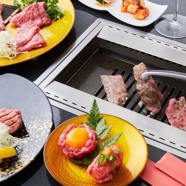優雅なテラス付きの個室もあり、開放感を味わいながら楽しめる♪