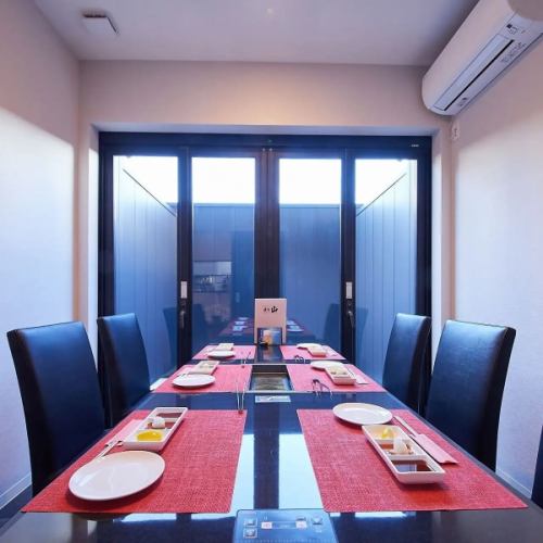 【結婚式の2次会や会社の宴会などに◎】当店の貸切は、46名様の店内丸ごと貸切！ほかのお客様を気にすることなく、快適な時間を過ごせます♪ぜひ、当店で最高の思い出を作ってくださいね♪
