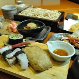 忘年会・新年会に！当店一番人気【蕎麦会席】全８品＝5,600円（税込）
