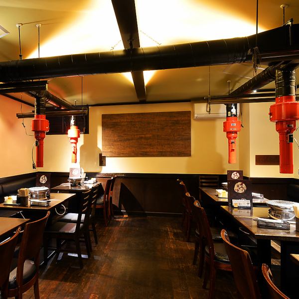 We also have table seats with sharp edges.Don't worry about your neighbor, please enjoy the delicious yakiniku as much as you want!