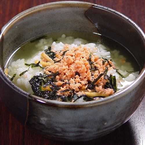 お茶漬け (鮭・梅)