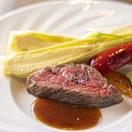 【栞‐SHIORI‐コース】厳選旬食材をつかった月替わりのお料理10品10000円(税込)