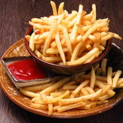 山盛りポテトフライ