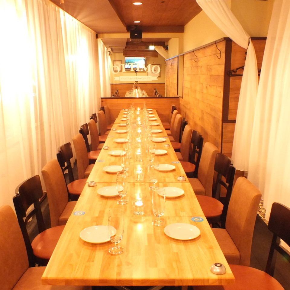 [For banquets] There are also sofa seats in the store and private rooms that can accommodate a wide range of people
