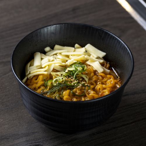 チーズミニ辛ラーメン