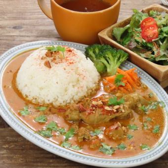 【鎌倉名物】オリジナルチキンカレー（スープ・サラダセット）