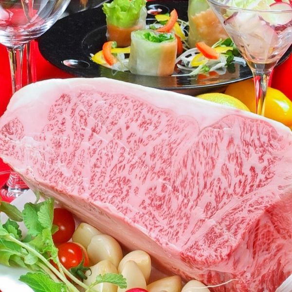 Carefully selected ingredients such as the highest grade A5 Wagyu beef are used!