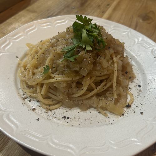 スパゲッティ　イン　サルサ